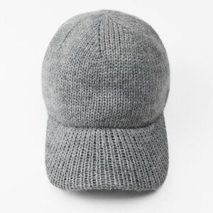 ZARA Cozy Gray Knit Cap Bloggers favorite